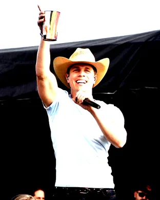Dustin Lynch Welch