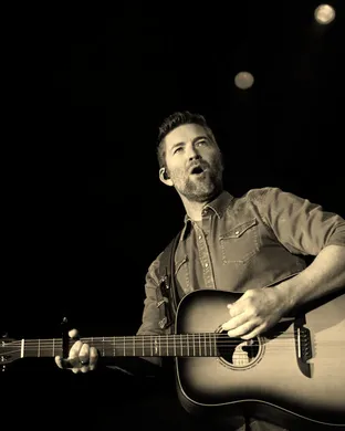 Josh Turner Prior Lake