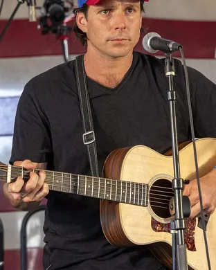 Lukas Nelson Shakopee