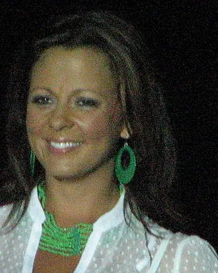 Sara Evans Prior Lake
