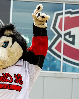St. Cloud State Huskies vs. St. Thomas University Tommies